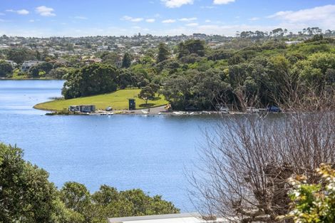 Photo of property in 8/258 Hurstmere Road, Takapuna, Auckland, 0622