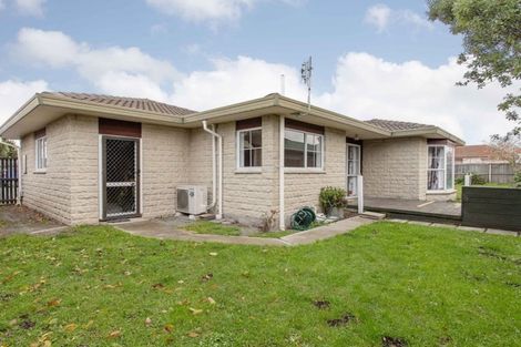 Photo of property in 8a Janet Street, Upper Riccarton, Christchurch, 8041