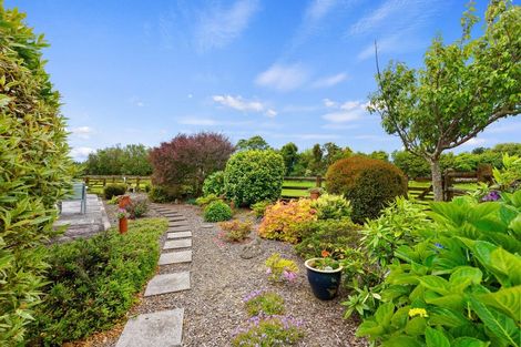 Photo of property in 921 State Highway 1, Te Horo, Otaki, 5581