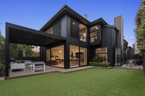 Photo of property in 34a Saltburn Road, Milford, Auckland, 0620