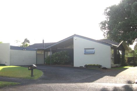 Photo of property in 9 Chatswood Grove, Chatswood, Auckland, 0626