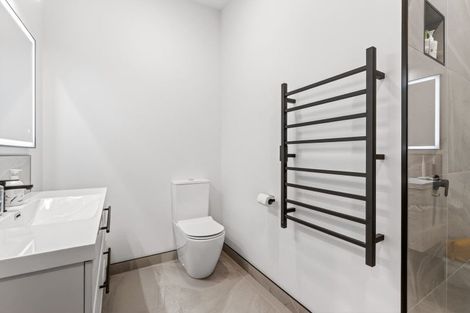 Photo of property in 2/19 Monteith Road, Albert Town, Wanaka, 9382