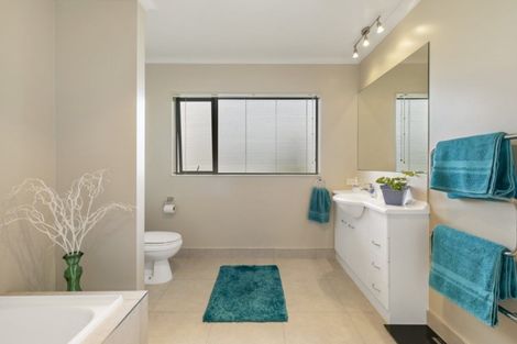 Photo of property in 8 Havilah View, Army Bay, Whangaparaoa, 0930