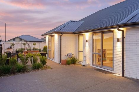 Photo of property in 52 Whitburn Avenue, Halswell, Christchurch, 8025