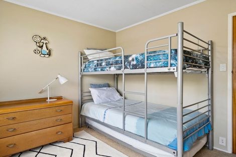 Photo of property in 23 Fisher Place, Carterton, 5713