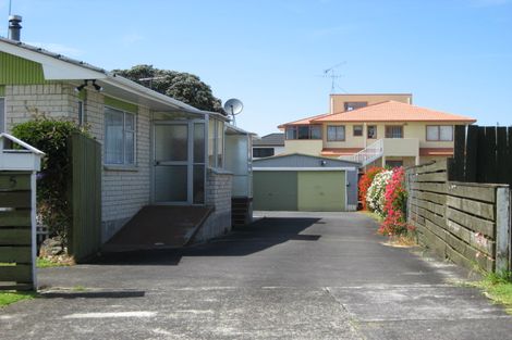 Photo of property in 5 Dunstall Place, Mangere Bridge, Auckland, 2022