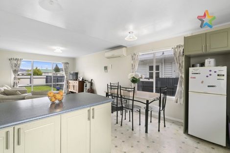 Photo of property in 10 Hunt Street, Wainuiomata, Lower Hutt, 5014