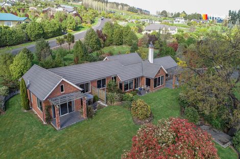 Photo of property in 38 Braeside, Kinmont Park, Mosgiel, 9024