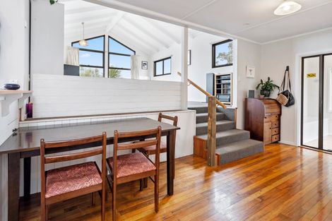 Photo of property in 99 Doves Bay Road, Kerikeri, 0294