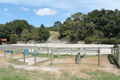 Photo of property in 202-206 Tapuhi Road, Hukerenui, Hikurangi, 0182