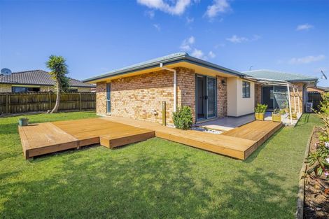 Photo of property in 34 Tussock Avenue, Mangere, Auckland, 2022