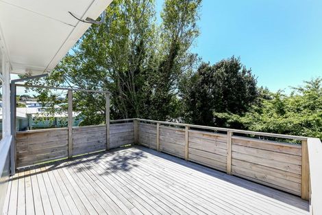 Photo of property in 6a Granby Place, Westown, New Plymouth, 4310