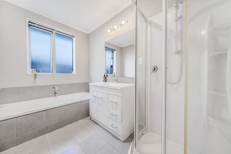 Photo of property in 2a Gilbert Place, Sydenham, Christchurch, 8023