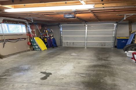 Photo of property in 4 Wharf Road, Te Atatu Peninsula, Auckland, 0610