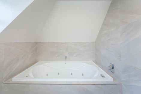 Photo of property in 33 O'connor Place, Burnside, Christchurch, 8053