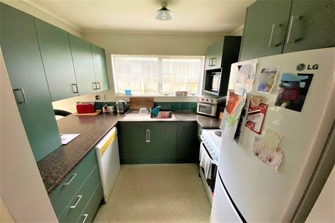 Photo of property in 5 Buisson Glade, West Harbour, Auckland, 0618