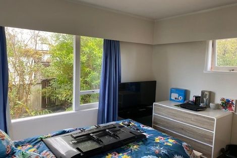 Photo of property in 679 East Coast Road, Browns Bay, Auckland, 0630