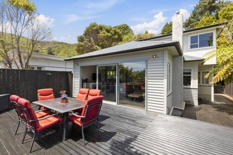 Photo of property in 19 Wyndrum Avenue, Waterloo, Lower Hutt, 5011