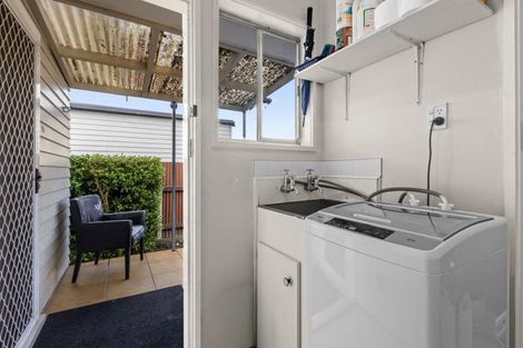 Photo of property in 19 Hitchings Avenue, Onekawa, Napier, 4110