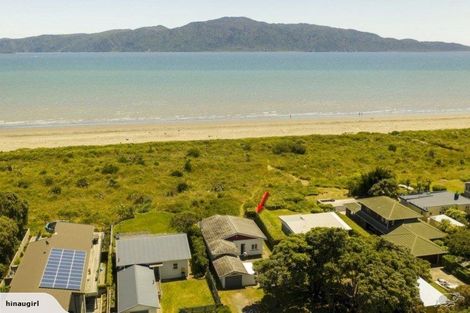 Photo of property in 37 Manly Street, Paraparaumu Beach, Paraparaumu, 5032