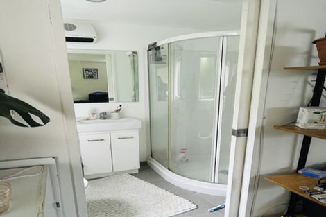 Photo of property in 2/63 Darlington Road, Miramar, Wellington, 6022