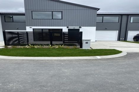 Photo of property in 9 Desert Gold Lane, Wallaceville, Upper Hutt, 5018