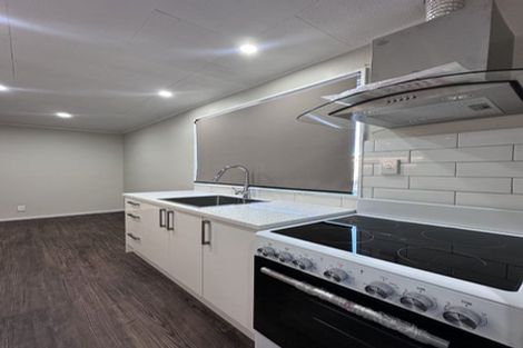 Photo of property in 2/30 Kennington Drive, Clendon Park, Auckland, 2103