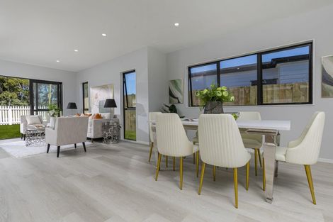 Photo of property in 47 Mcindoe Road, Kumeu, 0810