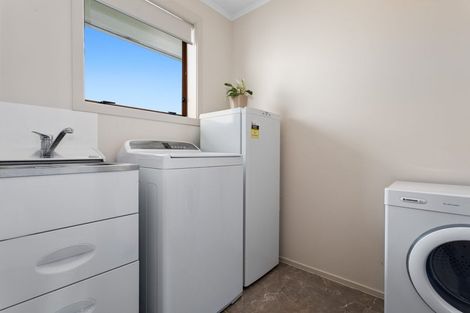 Photo of property in 11 Matipo Place, Edgecumbe, 3120