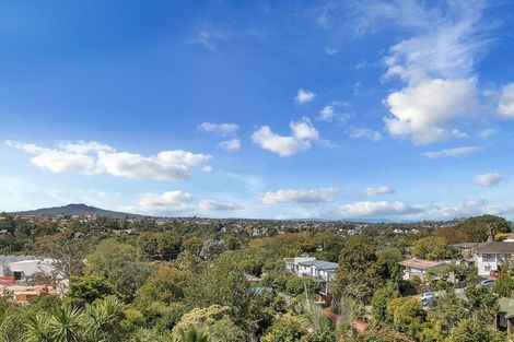 Photo of property in 3/57 Gladstone Road, Northcote, Auckland, 0627