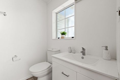 Photo of property in 37 Ngarimu Crescent, Taradale, Napier, 4112