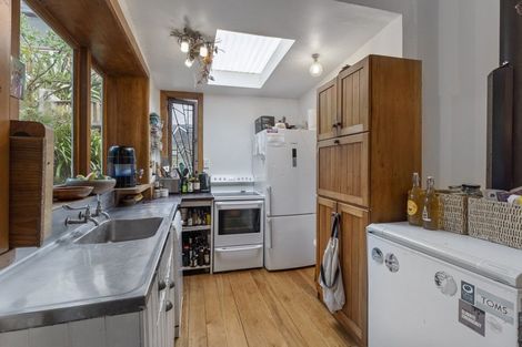 Photo of property in 29 Tennis Court Road, Raumati South, Paraparaumu, 5032