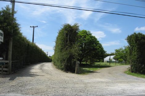 Photo of property in 210 Riverhead Road, Kumeu, 0892