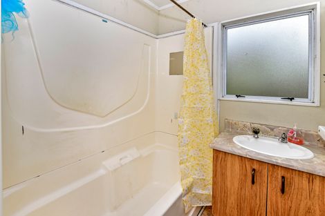 Photo of property in 1/157 Te Irirangi Drive, Flat Bush, Auckland, 2019