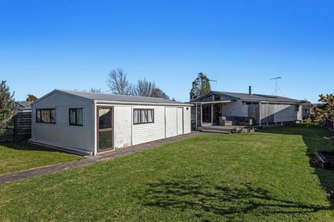 Photo of property in 24 Rata Avenue, Edgecumbe, 3120