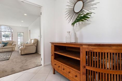 Photo of property in 738 Chapel Road, Dannemora, Auckland, 2016