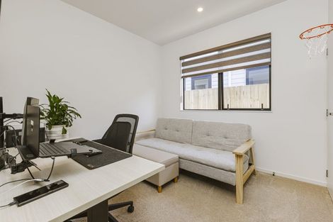 Photo of property in 8 Rapoi Lane, Karaka, Papakura, 2113