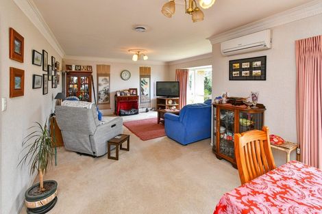 Photo of property in 2/22 Butterworth Avenue, Opaheke, Papakura, 2113