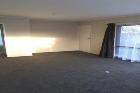 Photo of property in 14b Glengowan Place, Conifer Grove, Takanini, 2112