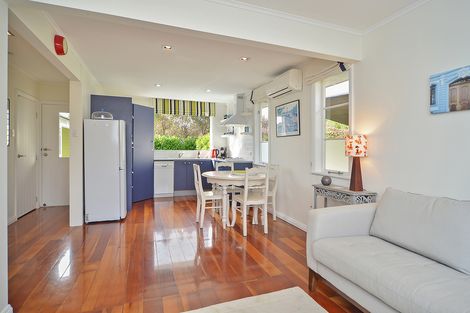 Photo of property in 1a Dublin Street, Martinborough, 5711