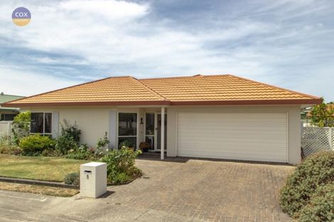 Photo of property in 5 Alderney Close, Taradale, Napier, 4112