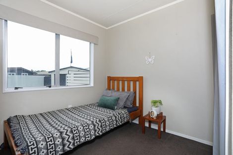 Photo of property in 4 Maple Street, Bunnythorpe, Palmerston North, 4478