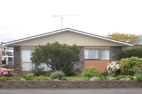 Photo of property in 2/145 Tukapa Street, Westown, New Plymouth, 4310