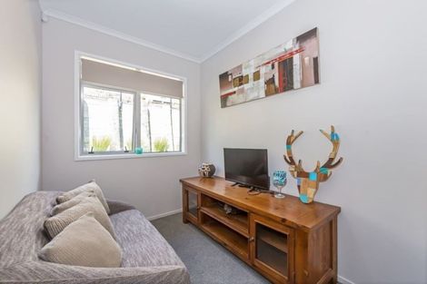 Photo of property in 57 Colonial Drive, Silverdale, 0932