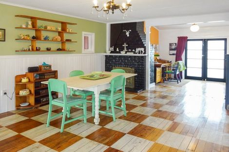 Photo of property in 36 Robinson Street, Foxton, 4814