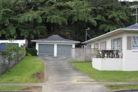 Photo of property in 2/17 Ambury Place, Merrilands, New Plymouth, 4312
