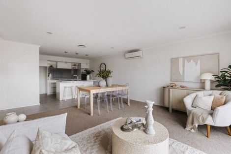 Photo of property in 16 Selliera Place, Papamoa Beach, Papamoa, 3118