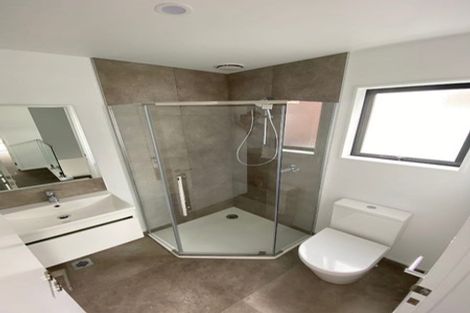 Photo of property in 2/242 Edgeware Road, Edgeware, Christchurch, 8013