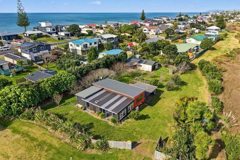 Photo of property in 564a Pukehina Parade, Pukehina, Te Puke, 3189