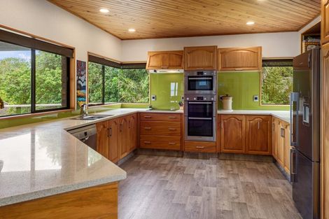 Photo of property in 20 Manganese Point Road, Tamaterau, Whangarei, 0174